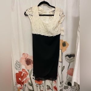 Brand New with Tags Niki Petite Women’s Dress